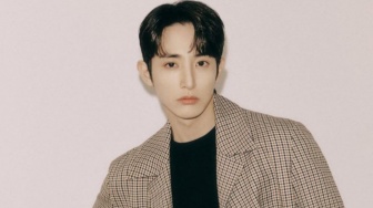4 Ide OOTD Chic ala Lee Soo Hyuk yang Maskulin dan Modern, Wajib Dikepoin!