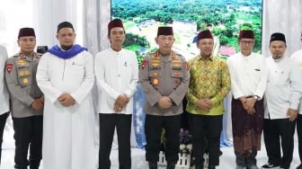 Rocky Gerung Sepanggung dengan Kapolri dan UAS, Sebut Persahabatan Paling Jujur Lahir dari Perbedaan