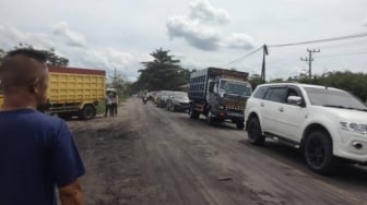 Melanggar Perda! Truk Tambang Diingatkan Tak Gunakan Jalan Umum