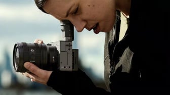 Sony Luncurkan FX2, Kamera Kompak dengan Fitur Sinematik