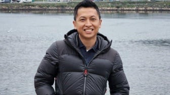 Misteri Tangan di Jendela Kos: Penampakan Aneh di Tengah Investigasi Kematian Arya Daru