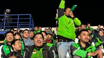 Solid dan Meriah! Ratusan Mitra Driver Gojek Ramaikan Final Piala Presiden 2025