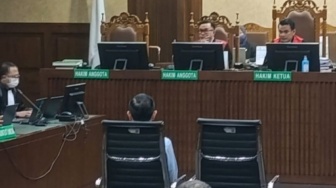 Di Ambang Vonis, Tom Lembong Sampaikan Pembelaan Final Bertajuk 'Tetap Manusia': Bebaskan Saya