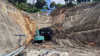 Viral Foto Longsor Terowongan Samarinda, Wali Kota Tegaskan: Itu Kejadian Lama