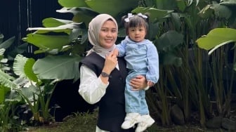 Penampilan Suster Baby Lily Dibandingkan dengan Mbak Lala dan Sus Rini, Paling Fashionable Sendiri!