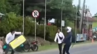 Dar..Der..Dor Bak Game GTA, Viral Pria Bersajam Terobos Razia Polisi di Mapolres Bengkulu Tengah