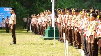 Unik! 291 Napi Lepas Seragam Tahanan, Ganti Baju Pramuka dan Berkemah di Pulau Nusakambangan