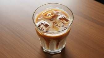 Alasan Kopi Susu Gula Aren Jadi Google Doodle Hari Ini, Ternyata Bukan Cuma Tren!