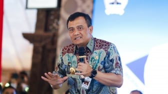 Selamatkan Petani Tembakau! Gubernur Ahmad Luthfi Perintahkan Operasi Besar-besaran Rokok Ilegal