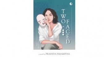 Ulasan Novel Two-Faced: Komedi Romantis yang Bikin Baper Abis!