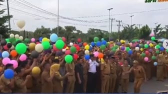 Viral Detik-detik Bupati Ngamuk di Podium, Balon Terbang Jadi Biang Keroknya