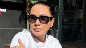 Fitri Salhuteru Tertawa Puas Lihat Doktif Diacuhkan Nikita Mirzani, Isu Judi Online Kembali Memanas