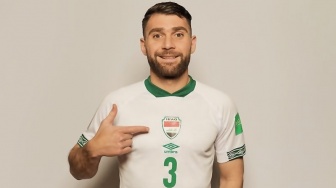 Frans Putros: Tembok Baru Persib, Perpaduan Disiplin Denmark dan Baja Irak
