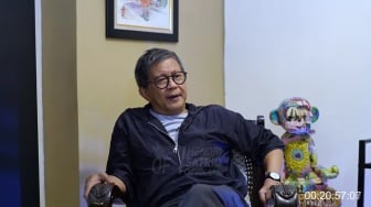 Rocky Gerung Curiga di Balik Tuntutan 7 Tahun Hasto dan Tom Lembong, Ada Peran Jokowi?