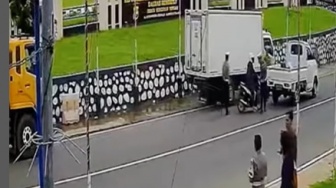 Mencekam! Pengendara Positif Sabu di Bengkulu Nekat Hunus Pisau ke Polisi Saat Razia