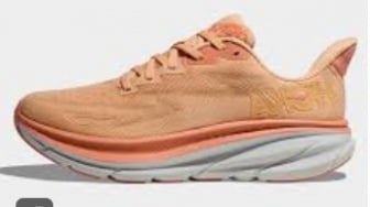 Hemat Bagasi Tanpa Ribet, Sepatu Lari Multifungsi Ini Bisa Dipakai Jogging, ke Mall hingga Traveling