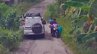 Nias, Surga yang 'Terluka': Pengakuan Pelancong soal Kerusakan Jalan di Pulau Nias
