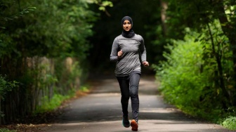Solusi Lari Nyaman untuk Hijabers: 5 Rekomendasi Jogger Pants yang Sopan dan Anti-Gerah