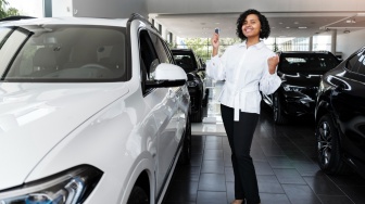 Anak Muda Siap Tancap Gas! 5 Mobil Matic di Bawah 200 Juta dengan Performa Terbaik 2025
