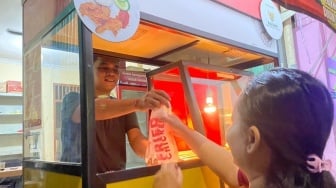 Kisah Sukses Penerima Manfaat ZChicken BAZNAS di Jakarta: Omzet Rp21 Juta per Bulan