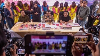 Sindikat Perdagangan Bayi Internasional Terbongkar, Polda Jabar Tangkap 13 Orang