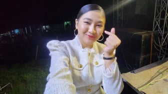 Vela Zaladara Sajikan Pop Dangdut Modern dengan Lirik Puitis di Lagu Banyu Kolam