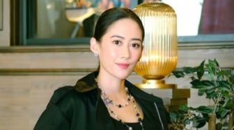 Suami Disebut Selingkuh dengan Iris Wullur, Ninik Cucu Pendiri Mustika Ratu Diduga Alami KDRT