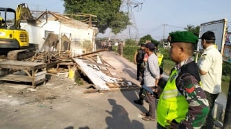 Ratusan Rumah di Sukadana Serang Dibongkar, Warga Direlokasi dan Dijanjikan Uang Kerohiman