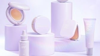 3 Rekomendasi Bedak Pixy Two Way Cake untuk Tampilan Makeup Natural dan Tahan Lama