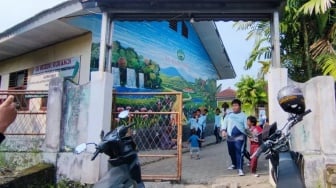Segel SDN Kuranji Akhirnya Dibuka, Aktivitas Belajar Kembali Normal