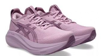 Berapa Harga Sepatu Lari ASICS Wanita 2025? Ini Daftar Lengkap Tiap Modelnya!