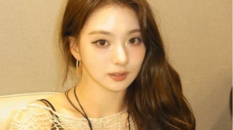 4 Ide Outfit Harian Lee Nagyung FROMIS 9, Cocok Penggemar Gaya Minimalis