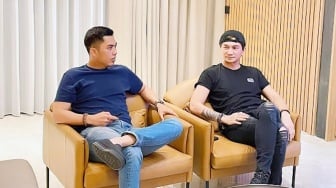 Anji Manji Panaskan Drama Arif Oktora, Tawarkan Mention Istri Sah di Tengah Isu Perselingkuhan