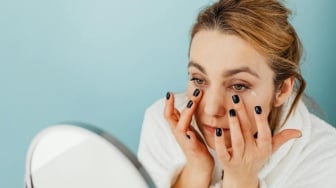 5 Rekomendasi Serum Wajah yang Bagus untuk Memutihkan Kulit: Dijamin Ampuh, Harga Bersahabat!