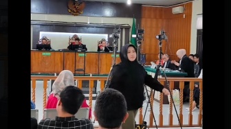 Gaya Hedon Putri Novin Karmila Bikin Ibu Jadi Koruptor, Minta Beli Tas Sepatu Mewah hingga BMW X1