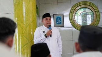 Bupati Bogor Hidupkan Lagi Jumat Keliling: Tak Cuma Urus Masjid, Rumah Warga Ikut Dibedah