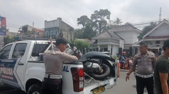 Tabrakan Maut Pandeglang, Pemotor Tewas Usai Terpental 5 Meter