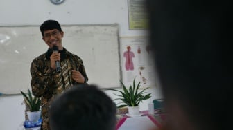 Amal Tanpa Akar: Kritik terhadap Aksi Sosial Tanpa Dampak Berkelanjutan