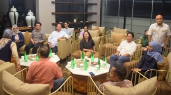 Gubernur Khofifah Gelar Diskusi Hangat dengan Pemilik Media Lokal dalam Rangkaian JMS 2025