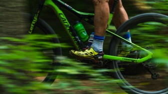 7 Rekomendasi Sepeda Gunung Murah untuk Pemula: Rangka Kuat, Desain Keren!