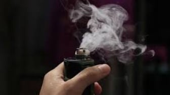 Viral Balita Isap Vape di Makassar, Pamannya Biang Kerok?