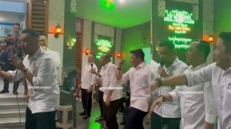 Dari Pacu Jalur Sampai Karaoke: Aksi Santai Para Menteri di Solo Jadi Sorotan