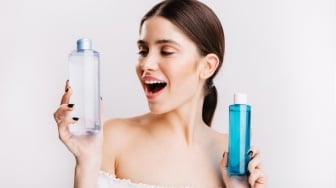 4 Exfoliating Toner Ukuran Besar untuk Kulit Lebih Glowing, Dijamin Awet!