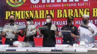Kejari Cilegon Bakar 12,4 Juta Batang Rokok Ilegal Senilai Rp12 Miliar, Kirim Sinyal Perang ke Mafia