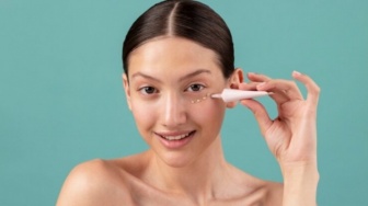 Bye Mata Panda, Ini 4 Pilihan Eye Cream Harga Murah di Bawah Rp50 Ribuan!