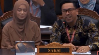Konser Dadakan di Sidang Uji Materi UU Hak Cipta, Lesti dan Sammy 'Hibur' Hakim Konstitusi