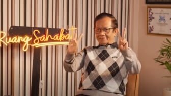 Gebrakan Prabowo! Mahfud MD Puji Amnesti Hasto dan Abolisi Tom Lembong: Setop Sandera Politik!