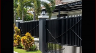 5 Ide Desain Pagar Rumah Anti Maling yang Menjaga Privasi dan Tetap Estetis