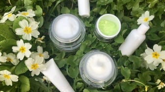 5 Bahan Skincare Terbaik versi Dermatolog, Dijamin Ampuh Atasi Kulit Kering hingga Jerawat