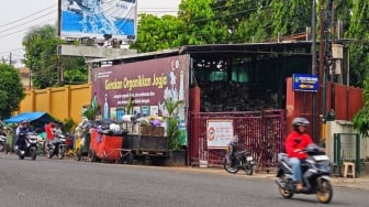 DIY Hadapi Dilema Sampah: Penertiban Pengelola Swasta vs Tumpukan Menggunung di Depo
